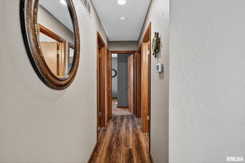 Tiny photo for 1123 N 27TH Avenue, Clinton, IA 52732 (MLS # QC4269112)