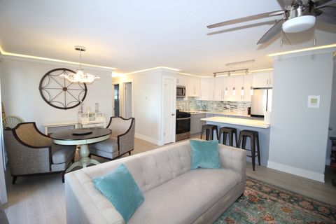 Tiny photo for 11024 Kilpatrick Avenue #3, Oak Lawn, IL 60453 (MLS # 12529374)