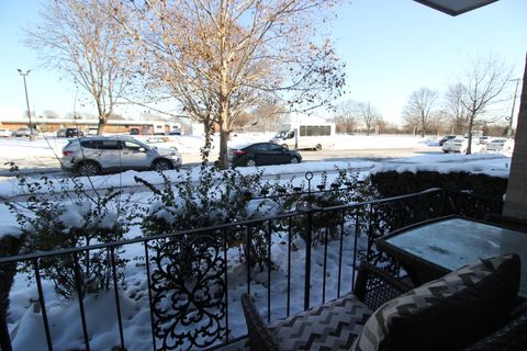 Tiny photo for 11024 Kilpatrick Avenue #3, Oak Lawn, IL 60453 (MLS # 12529374)