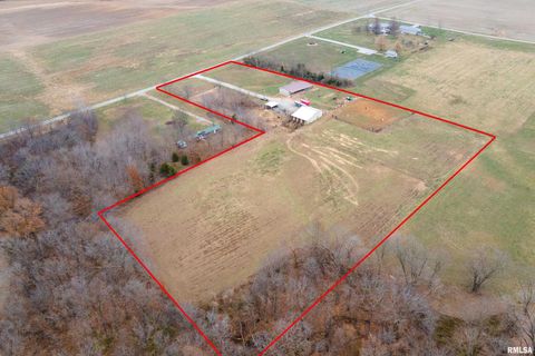 Tiny photo for 3996 Belgium Road, Mulkeytown, IL 62865 (MLS # QC4270039)