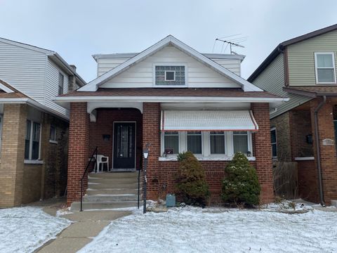 Tiny photo for 4513 N Lowell Avenue, Chicago, IL 60630 (MLS # 12538161)