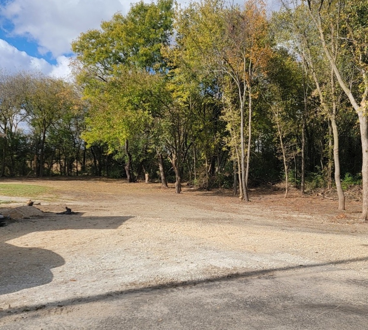 8621 US Highway 12 Highway