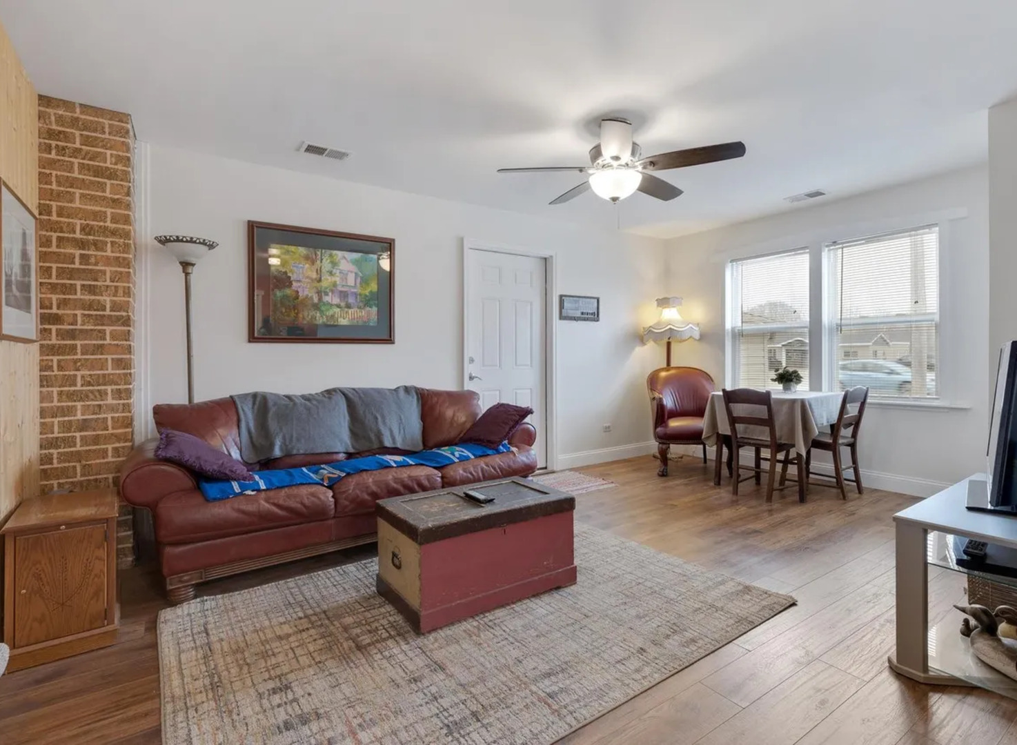 8621 US Highway 12 Highway