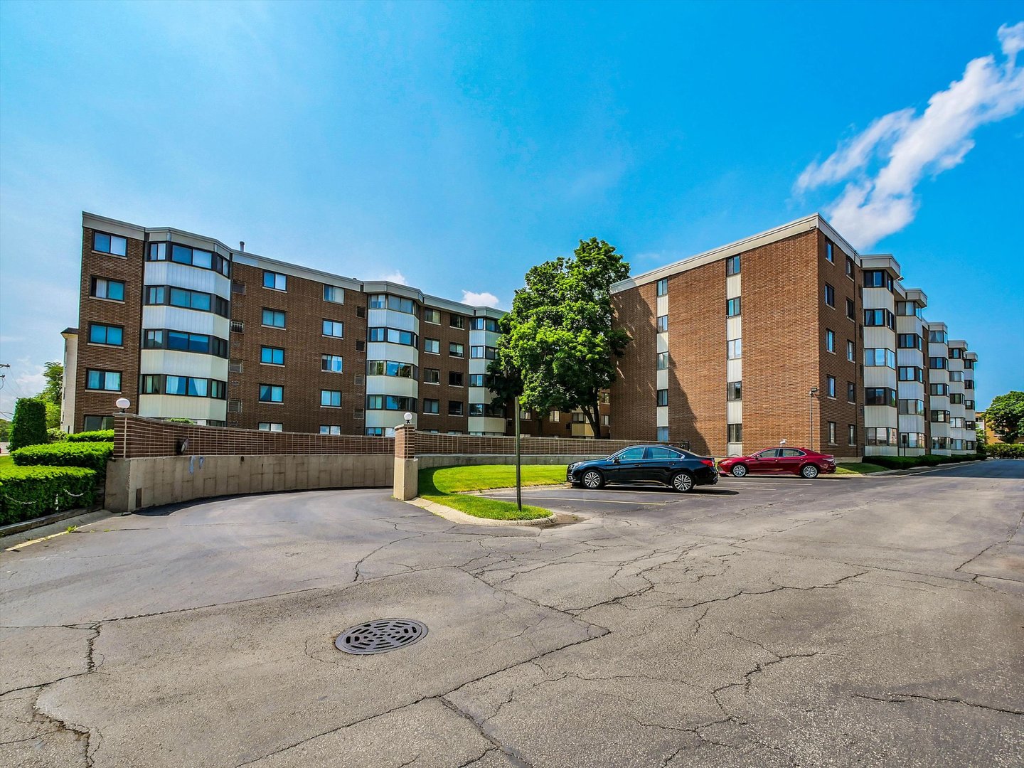 5500 Lincoln Avenue 414E