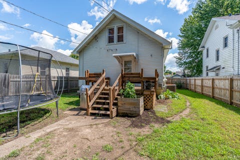 Tiny photo for 2712 Carey Avenue, Davenport, IA 52803 (MLS # 12736394)