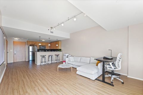 Tiny photo for 301 N Neil Street #606, Champaign, IL 61820 (MLS # 12463032)