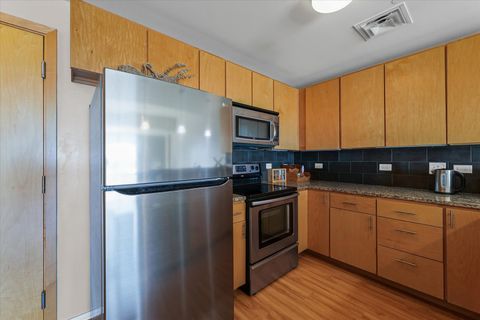 Tiny photo for 301 N Neil Street #606, Champaign, IL 61820 (MLS # 12463032)