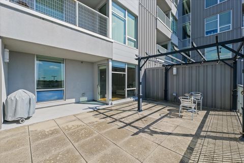 Tiny photo for 301 N Neil Street #606, Champaign, IL 61820 (MLS # 12463032)