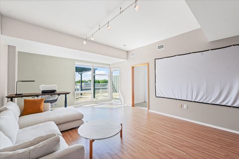 Tiny photo for 301 N Neil Street #606, Champaign, IL 61820 (MLS # 12463032)