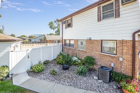 Tiny photo for 12812 Terrace Lane, Crestwood, IL 60418 (MLS # 12741606)