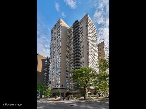 Photo of 6301 N Sheridan Road #14-O, Chicago, IL 60660 (MLS # 12620360)