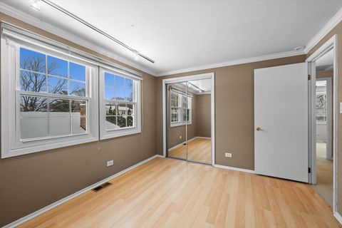 Tiny photo for 440 Burnt Ember Lane, Buffalo Grove, IL 60089 (MLS # 12525221)