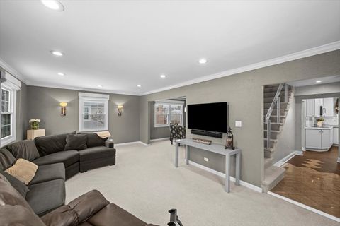 Tiny photo for 440 Burnt Ember Lane, Buffalo Grove, IL 60089 (MLS # 12525221)