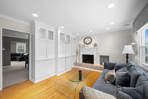 Tiny photo for 440 Burnt Ember Lane, Buffalo Grove, IL 60089 (MLS # 12525221)