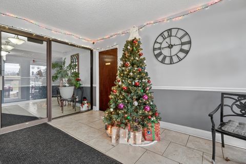 Tiny photo for 6670 S BRAINARD Avenue #209, Countryside, IL 60525 (MLS # 12537339)