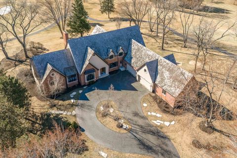 Tiny photo for 13 Kensington Drive, North Barrington, IL 60010 (MLS # 12571927)