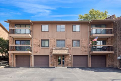 A home in Burr Ridge