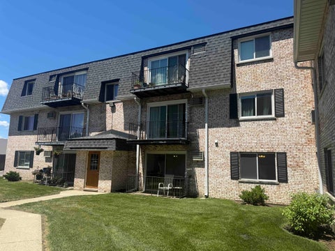 Tiny photo for 1321 N BALDWIN Court #1D, Palatine, IL 60074 (MLS # 12676779)