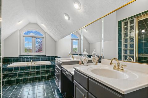 Tiny photo for 1 Windsong Way, Bloomington, IL 61704 (MLS # 12508618)