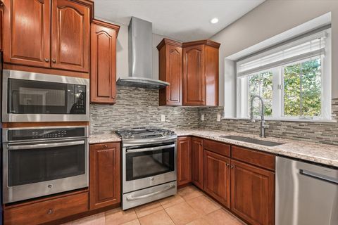 Tiny photo for 1 Windsong Way, Bloomington, IL 61704 (MLS # 12508618)