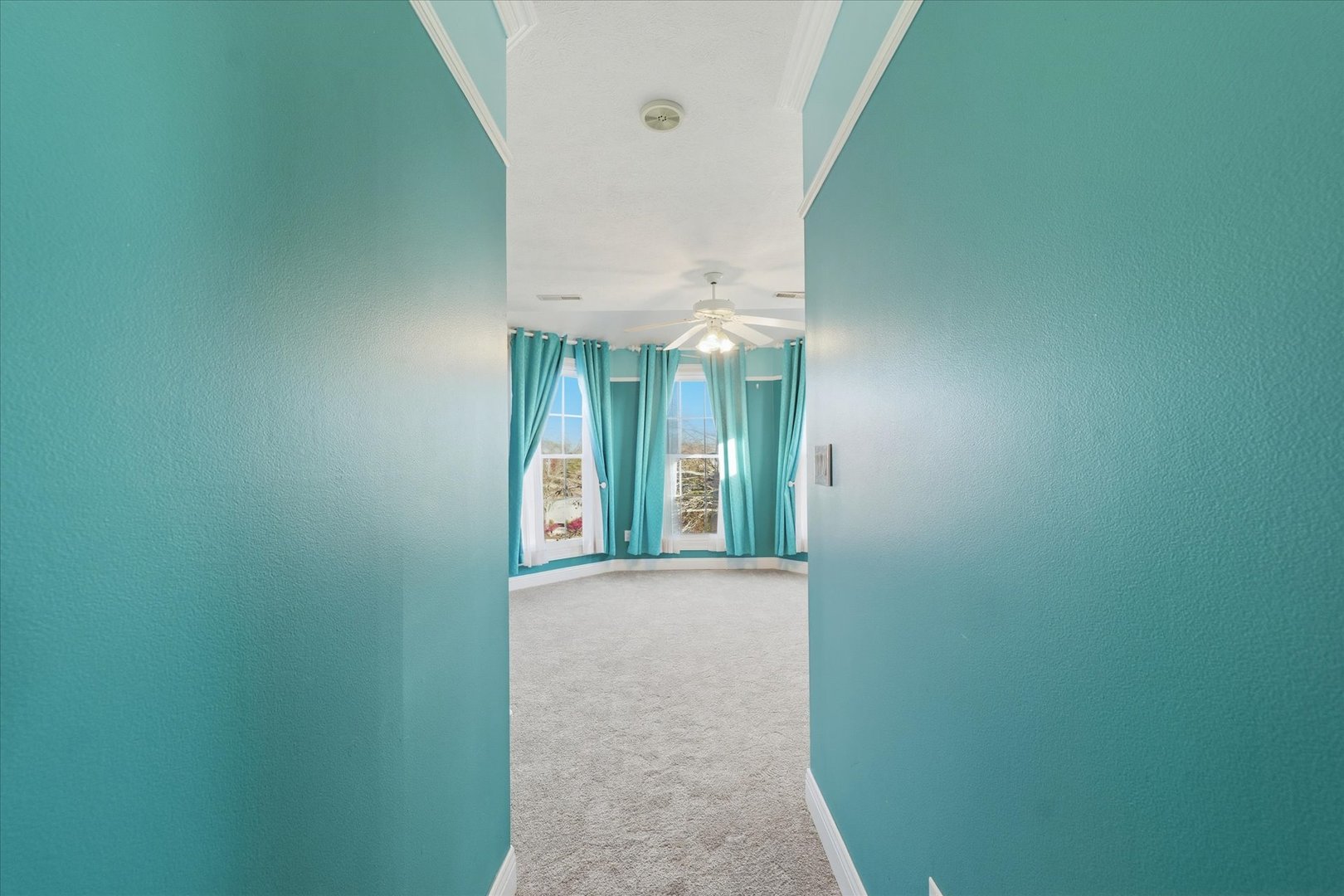 Bloomington, Illinois 61704, United States, 5 Bedrooms Bedrooms, ,5 BathroomsBathrooms,Residential,Active,241425