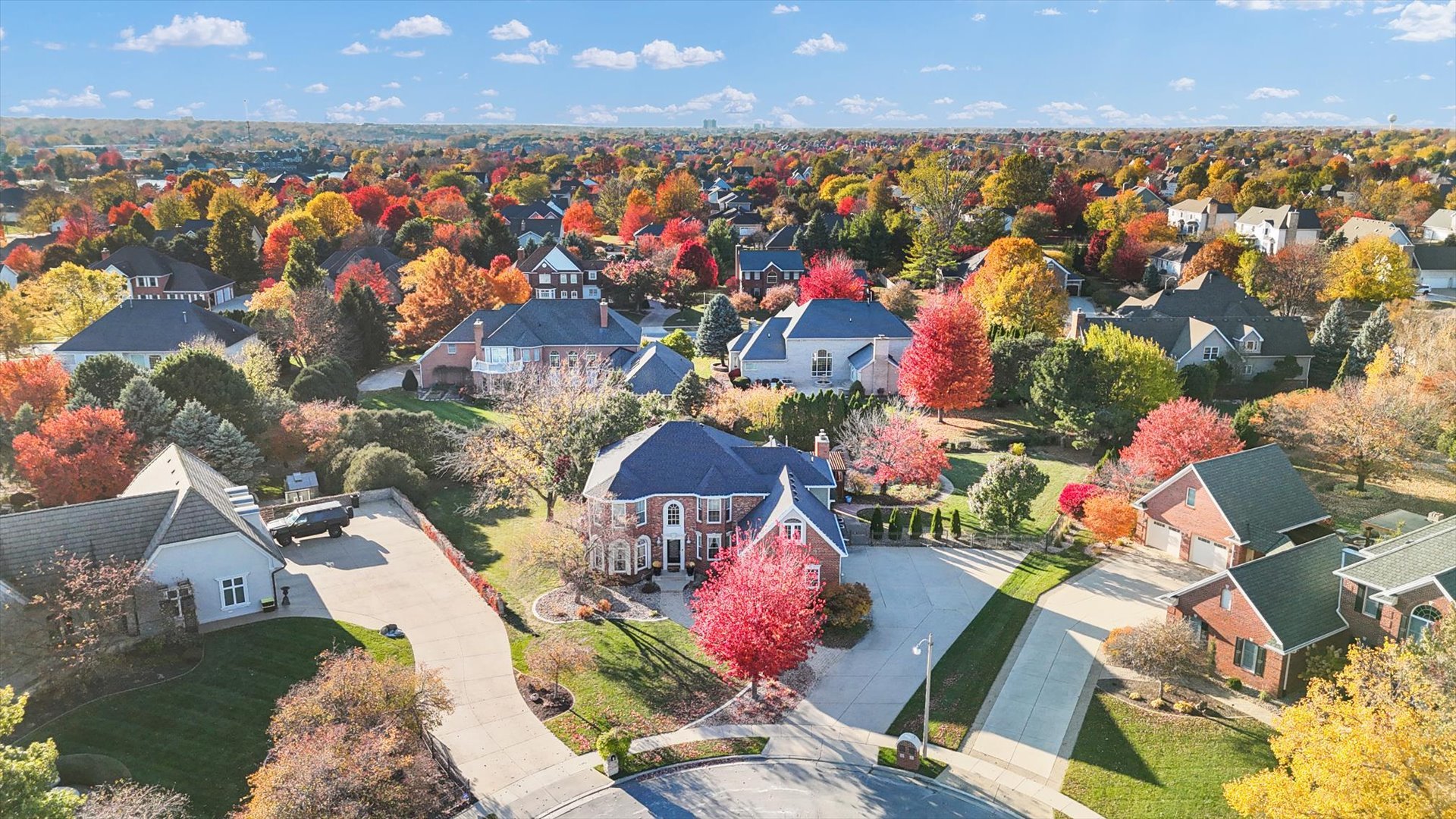 Bloomington, Illinois 61704, United States, 5 Bedrooms Bedrooms, ,5 BathroomsBathrooms,Residential,Active,241425