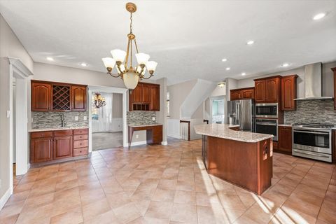 Tiny photo for 1 Windsong Way, Bloomington, IL 61704 (MLS # 12508618)