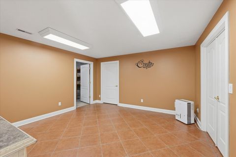 Tiny photo for 1 Windsong Way, Bloomington, IL 61704 (MLS # 12508618)