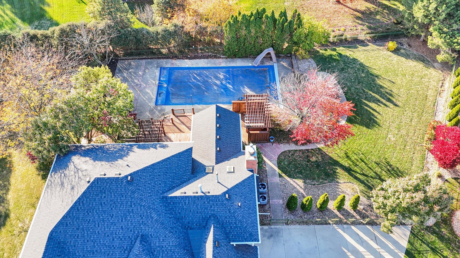 Bloomington, Illinois 61704, United States, 5 Bedrooms Bedrooms, ,5 BathroomsBathrooms,Residential,Active,241425