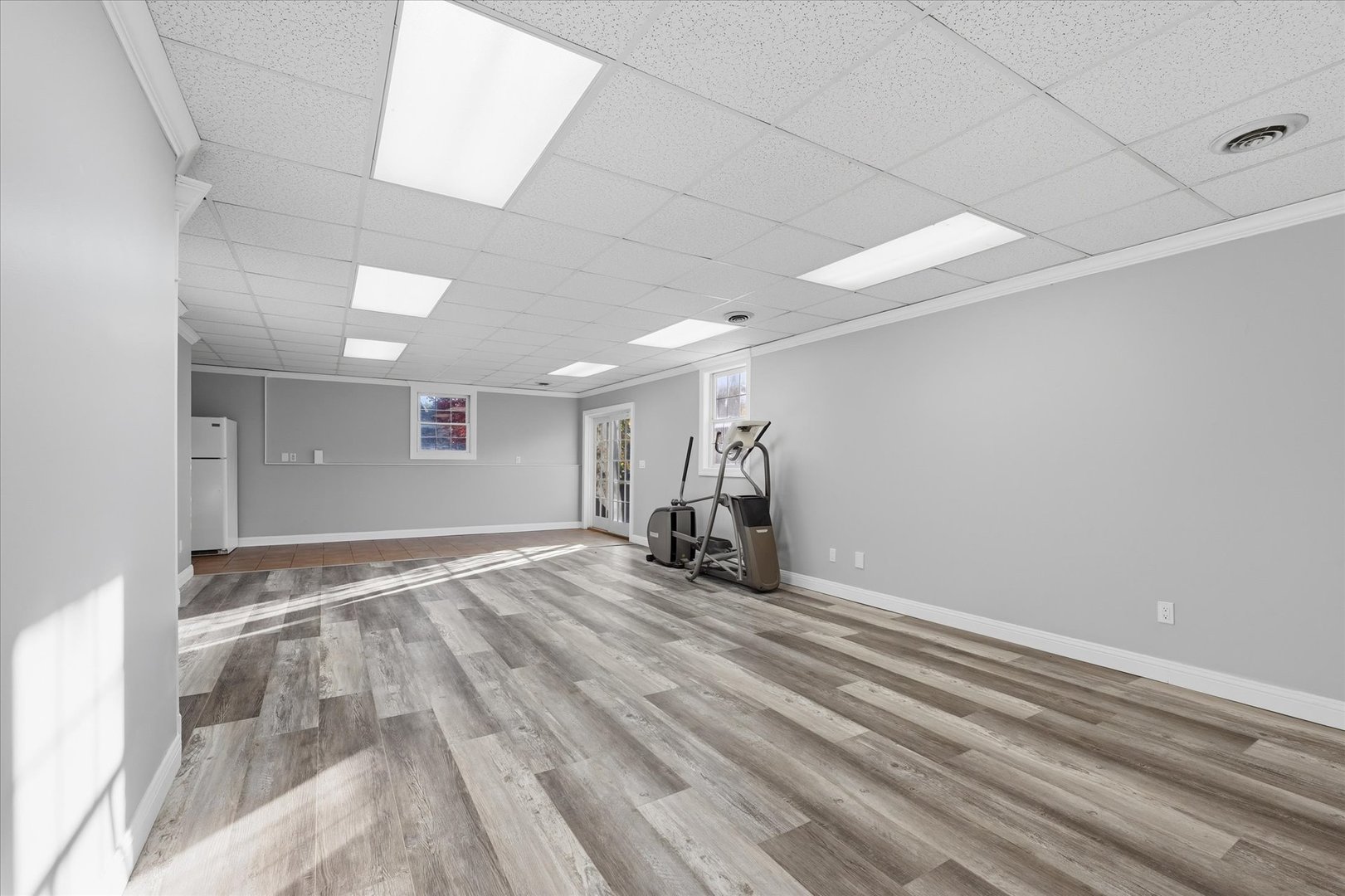 Bloomington, Illinois 61704, United States, 5 Bedrooms Bedrooms, ,5 BathroomsBathrooms,Residential,Active,241425