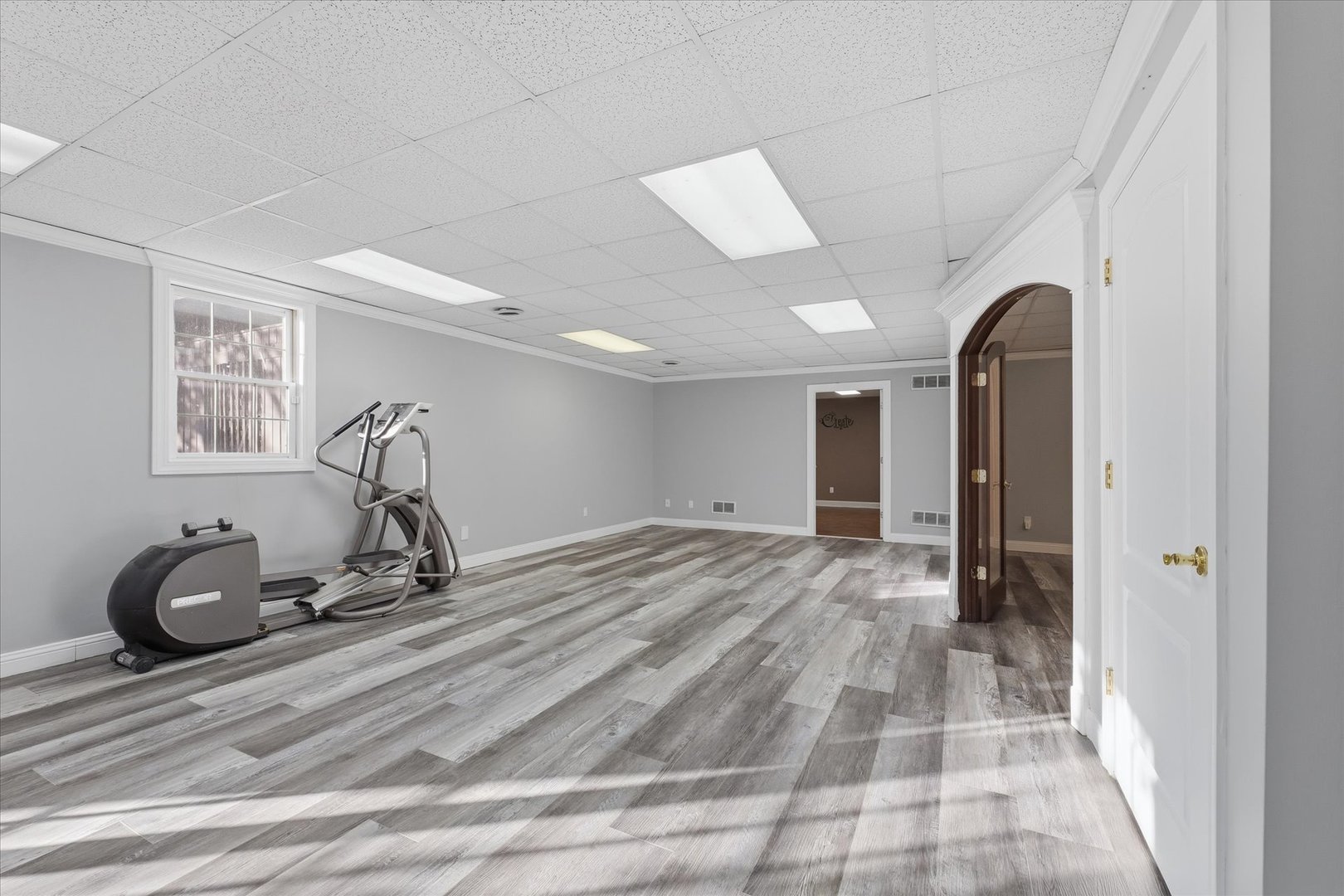 Bloomington, Illinois 61704, United States, 5 Bedrooms Bedrooms, ,5 BathroomsBathrooms,Residential,Active,241425