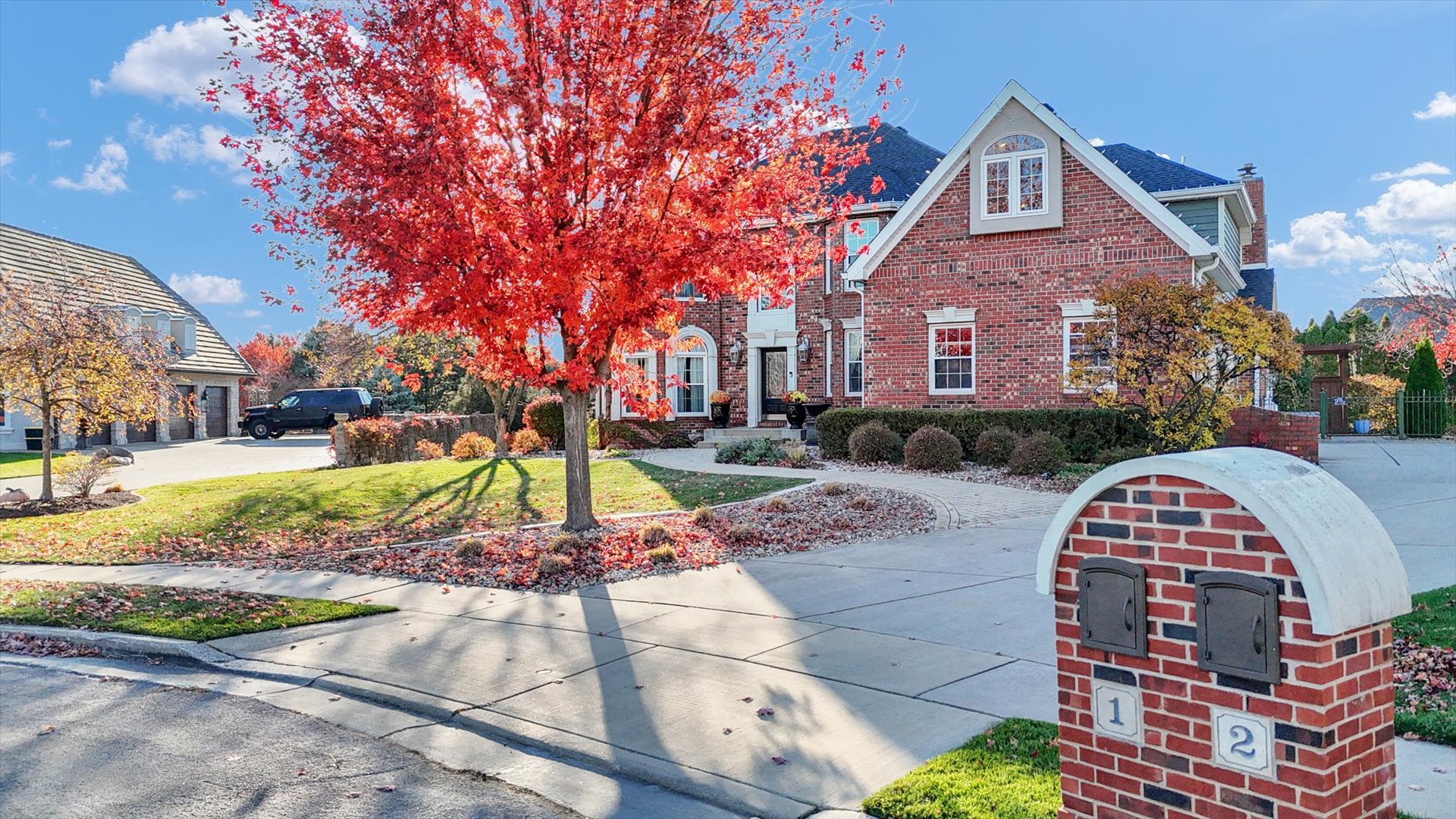 Bloomington, Illinois 61704, United States, 5 Bedrooms Bedrooms, ,5 BathroomsBathrooms,Residential,Active,241425