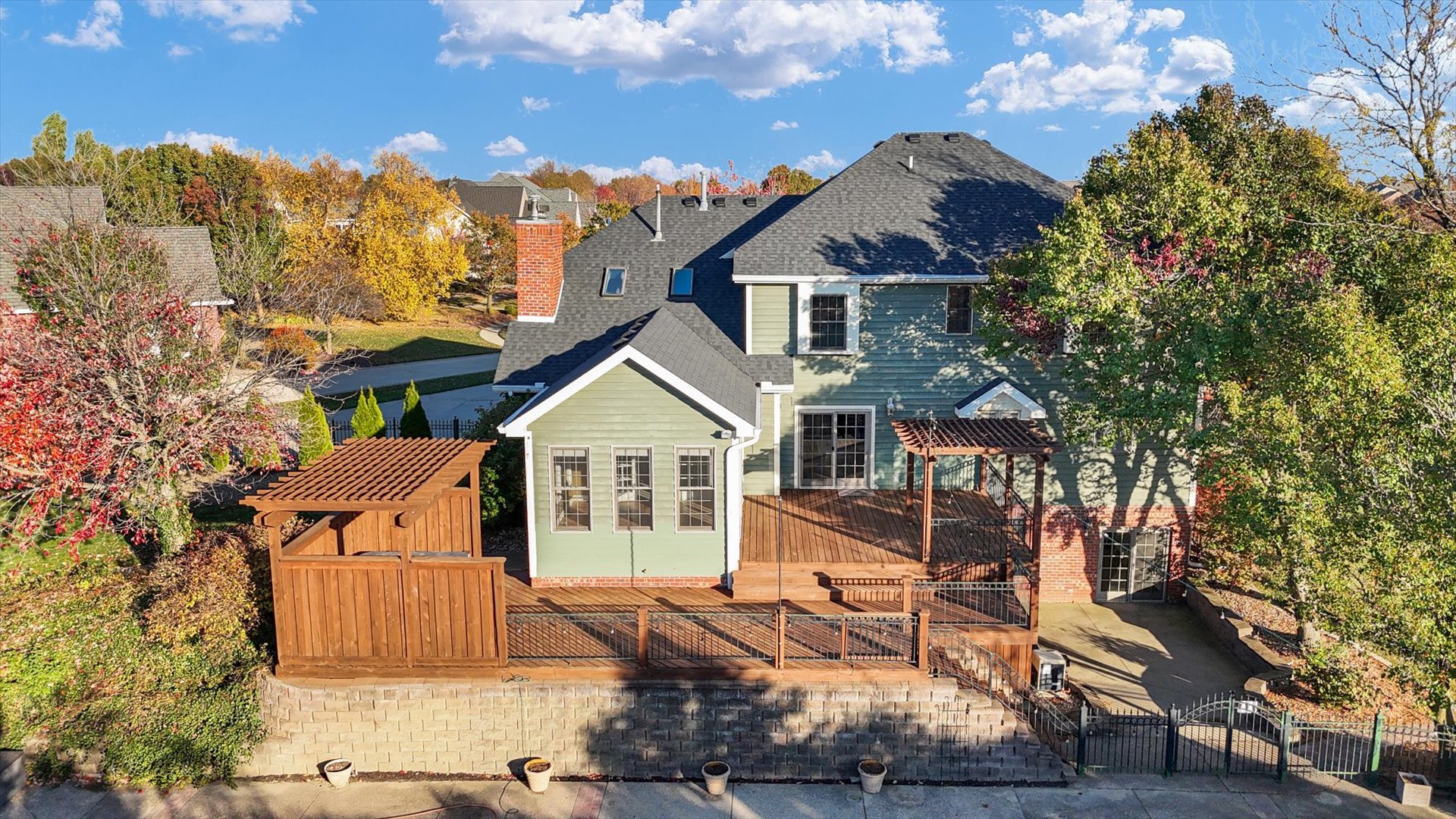 Bloomington, Illinois 61704, United States, 5 Bedrooms Bedrooms, ,5 BathroomsBathrooms,Residential,Active,241425