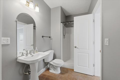 Tiny photo for 1 Windsong Way, Bloomington, IL 61704 (MLS # 12508618)