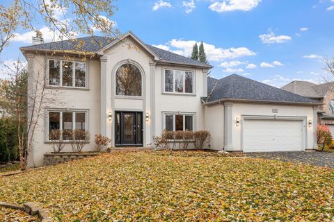 Photo of 707 Crestview Drive, Bolingbrook, IL 60440 (MLS # 12509347)