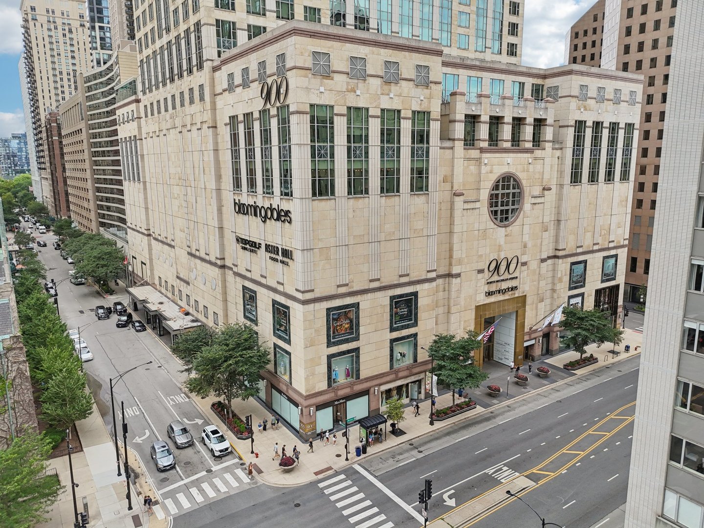 Chicago, Illinois 60611, United States, 2 Bedrooms Bedrooms, ,2 BathroomsBathrooms,Residential,Active,211960