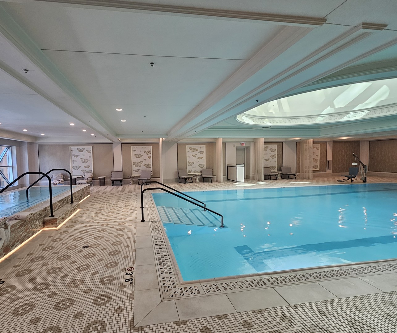 Chicago, Illinois 60611, United States, 2 Bedrooms Bedrooms, ,2 BathroomsBathrooms,Residential,Active,211960