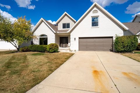 Tiny photo for 10 Prenzler Drive, Bloomington, IL 61704 (MLS # 12490742)