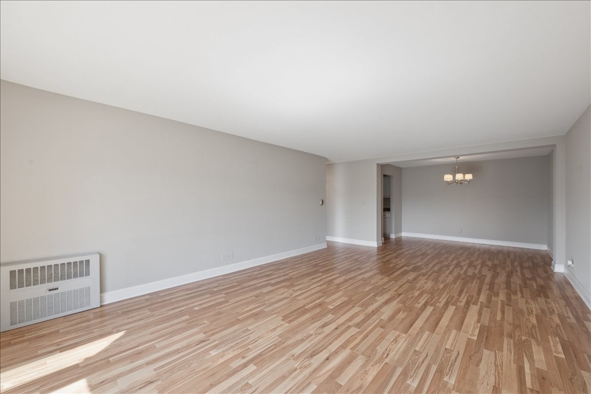 400 Ascot Drive 3E
