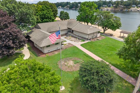Tiny photo for 1007 Nancy Road, Lake Holiday, IL 60548 (MLS # 12725406)