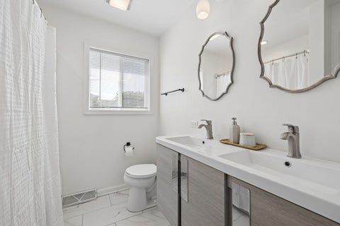Tiny photo for 4343 Henry Street, Oak Forest, IL 60452 (MLS # 12676867)