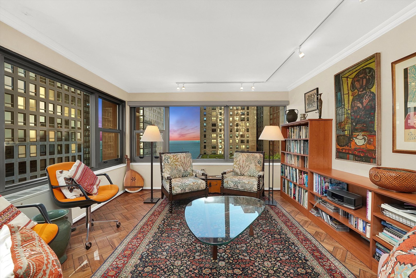 247 E Chestnut Street 1301