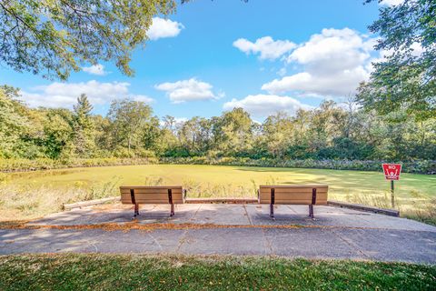 Tiny photo for 1028 W Park Place Drive, Bartlett, IL 60103 (MLS # 12483366)