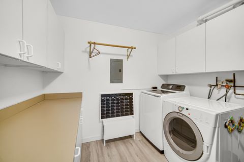 Tiny photo for 1028 W Park Place Drive, Bartlett, IL 60103 (MLS # 12483366)