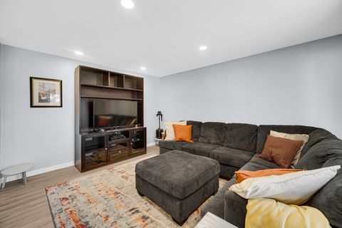 Tiny photo for 1028 W Park Place Drive, Bartlett, IL 60103 (MLS # 12483366)