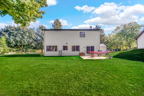 Tiny photo for 1028 W Park Place Drive, Bartlett, IL 60103 (MLS # 12483366)