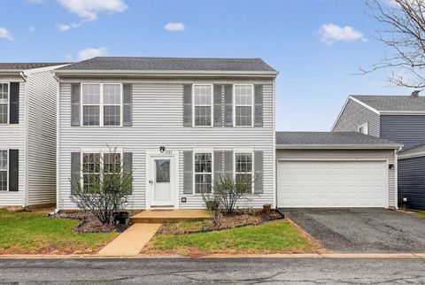 Photo of 1735 Windcrest Lane, Aurora, IL 60504 (MLS # 12605993)