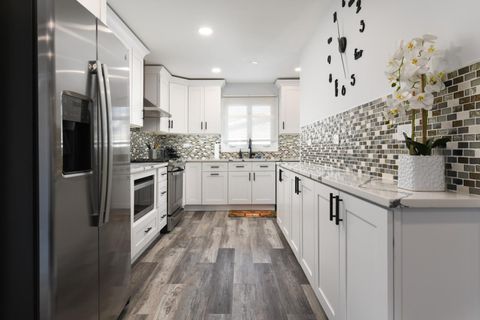 Tiny photo for 730 Skyline Drive, Barrington, IL 60010 (MLS # 12573518)