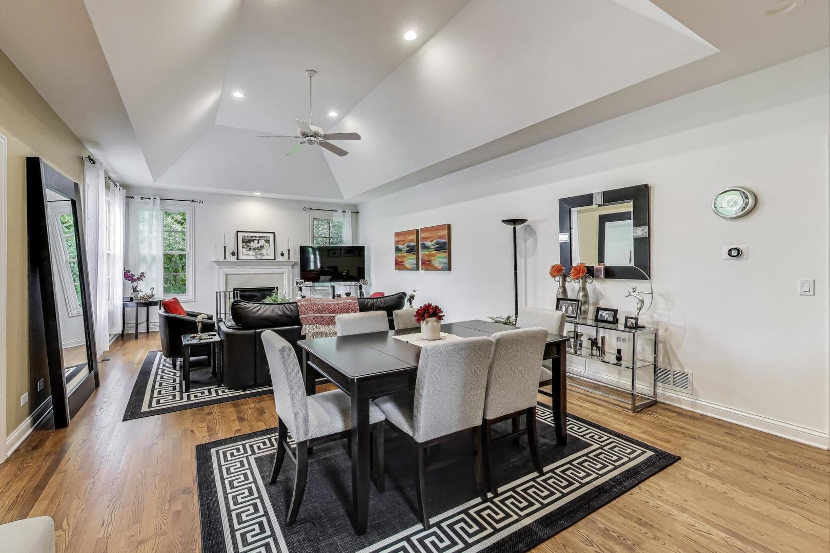 95 S Canterbury Court