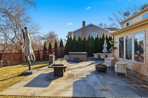 Tiny photo for 2745 Quail Lane, Northbrook, IL 60062 (MLS # 12587900)